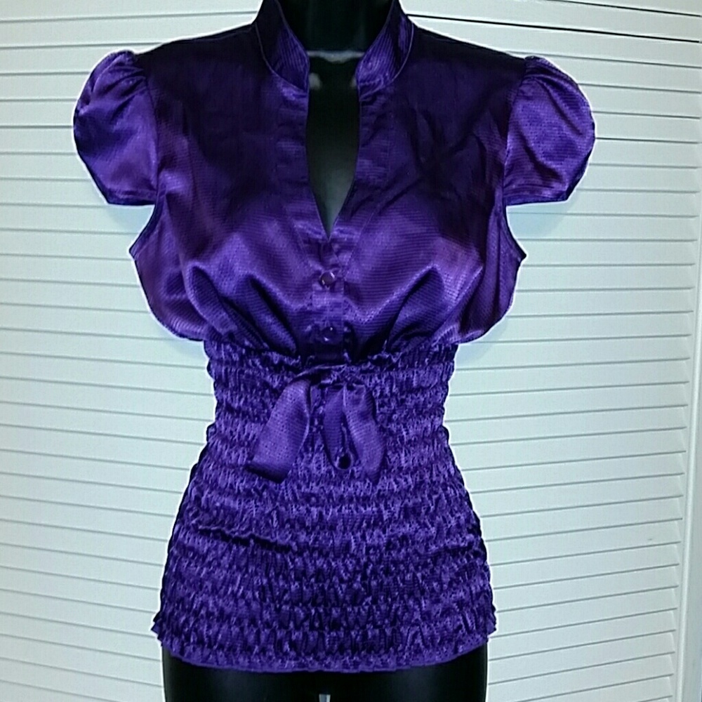 Takara blouse size medium